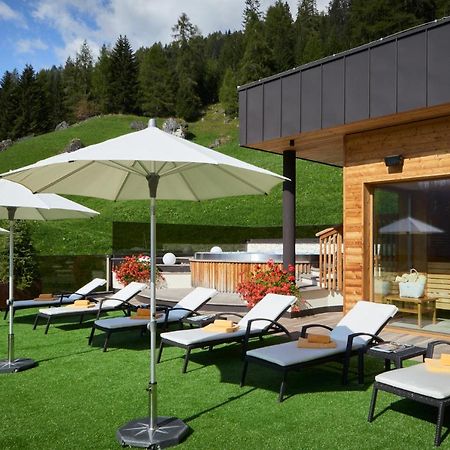 Hotel Sassongher Corvara In Badia Eksteriør billede