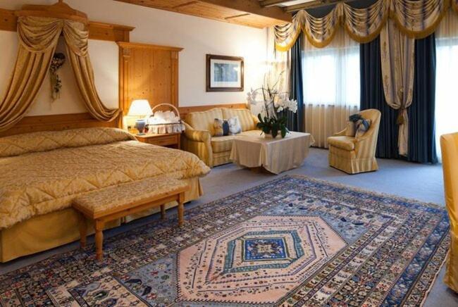 Hotel Sassongher Corvara In Badia Eksteriør billede