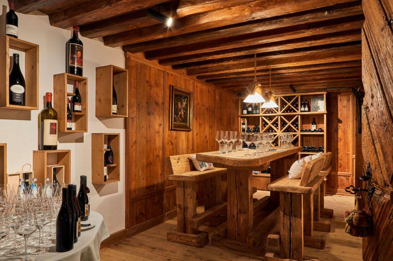 Hotel Sassongher Corvara In Badia Eksteriør billede