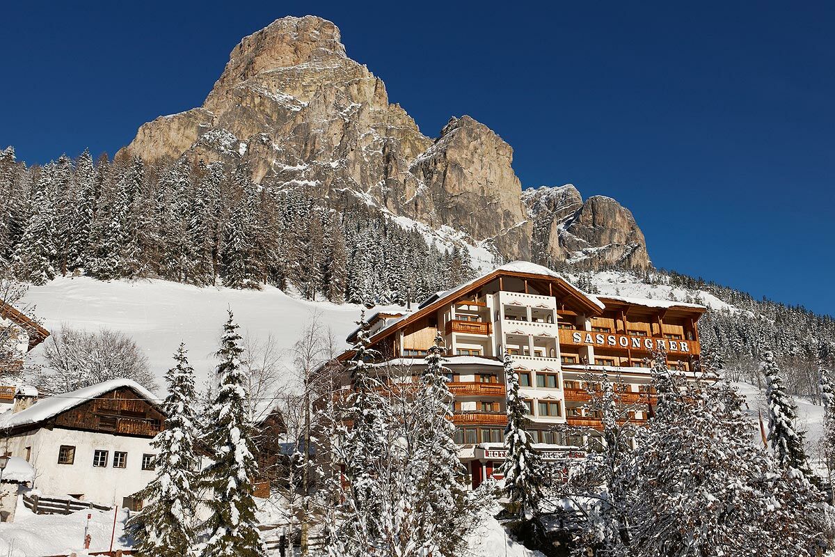 Hotel Sassongher Corvara In Badia Eksteriør billede