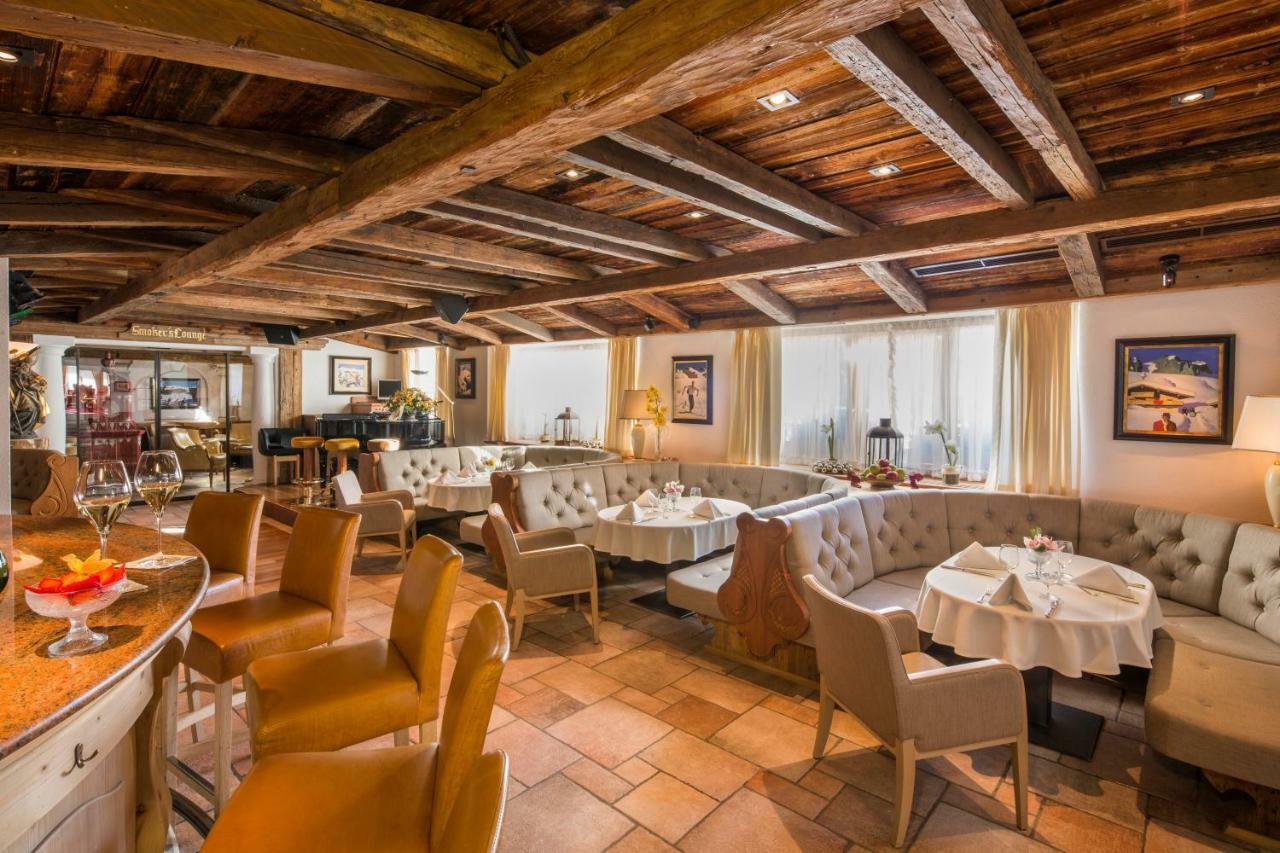 Hotel Sassongher Corvara In Badia Eksteriør billede